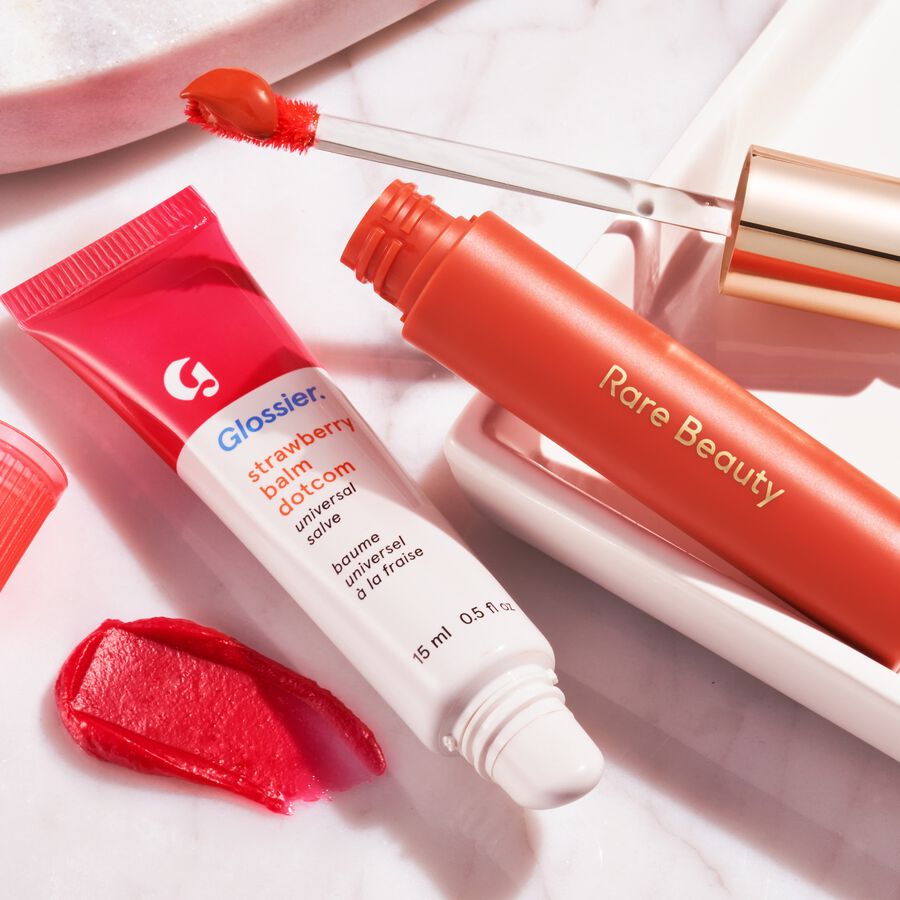IN FOCUS | Lip Balm Vs Lip Oil: Which Is Better For You?